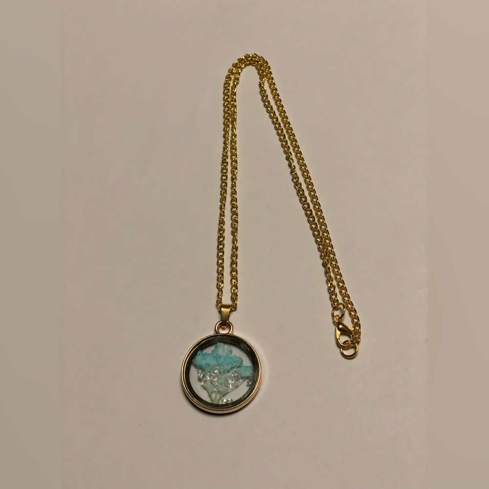 Blue Press Flower Pendant Necklace